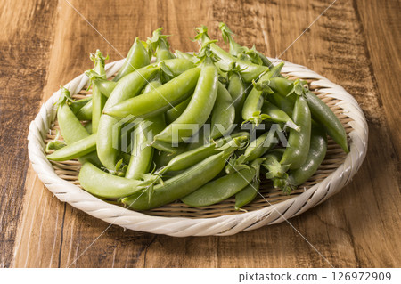 Fresh snap pea Fresh snap pea 126972909