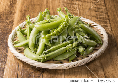 新鮮的豌豆 新鮮的豌豆 126972910