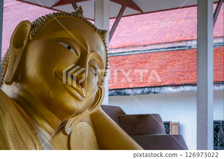 Wat Phra Si Rattana Mahathat temple Suphanburi 126973022