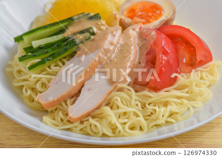 冷凍的中國菜 冷凍的中國菜 126974330