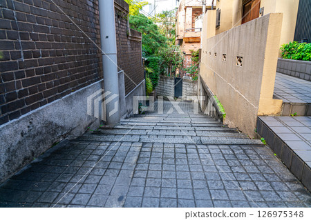 [東京] 神樂坂的迷人小巷 126975348