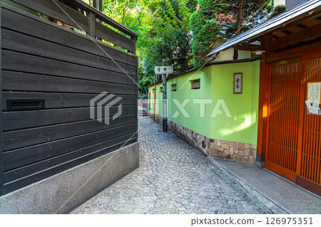 [東京] 神樂坂的迷人小巷 126975351