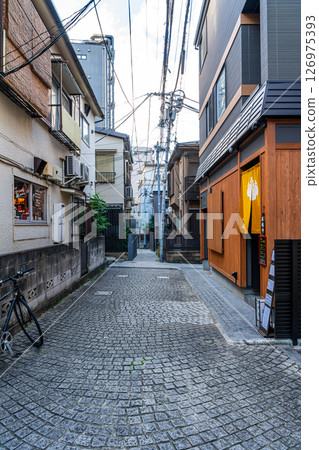 [東京] 神樂坂的迷人小巷 126975393