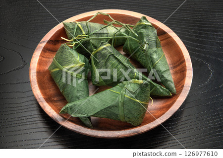 Akita's local dish, sasamaki 126977610