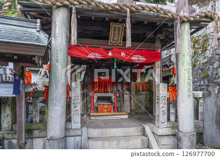 Kyoto Fushimi Inari Taisha Santokusha 126977700
