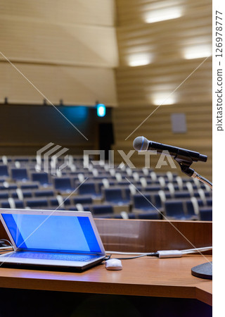 Lectures and seminars held in large venues 126978777