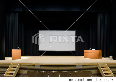 在大型場所舉辦的講座和研討會 126978786