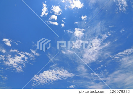 Blue sky cloud 126979223
