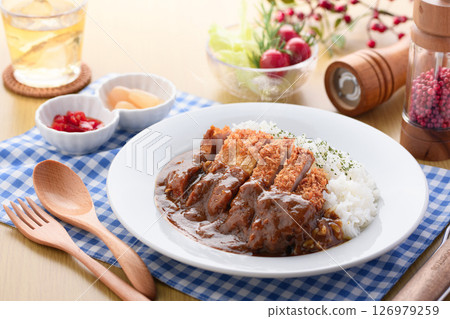 Katsu Curry: Authentic curry rice with fragrant katsu and rich, tasty roux Katsu Curry: Authentic curry rice with fragrant katsu and rich, tasty roux 126979259