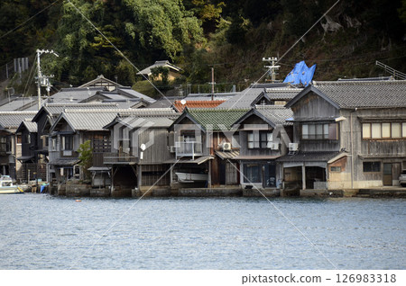 在Ine的Funaya 126983318