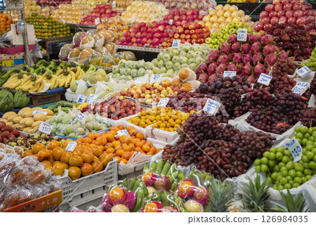 THAILAND RAYONG CITY FOOD MARKET 126984035