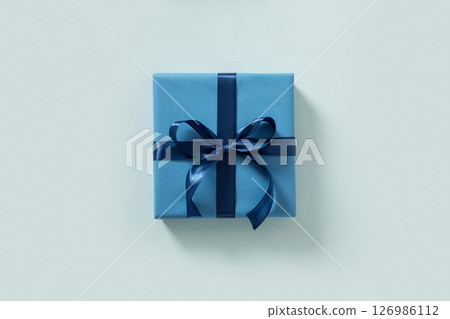 Happy Fathers Day gift box on pastel blue background. View from above. 126986112