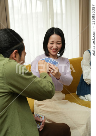 男女撲克牌 男女撲克牌 126986387