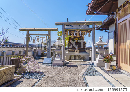 靈明神社（京都府京都市東山區青觀寺靈山町） 126991275