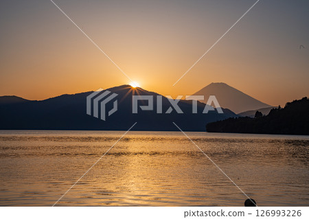 (Kanagawa Prefecture) Evening view of Mt. Fuji from Lake Motohakone (Kanagawa Prefecture) Evening view of Mt. Fuji from Lake Motohakone 126993226