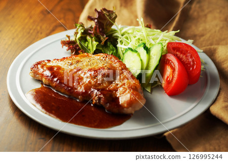 Tonteki (sauteed pork) Tonteki (sauteed pork) 126995244