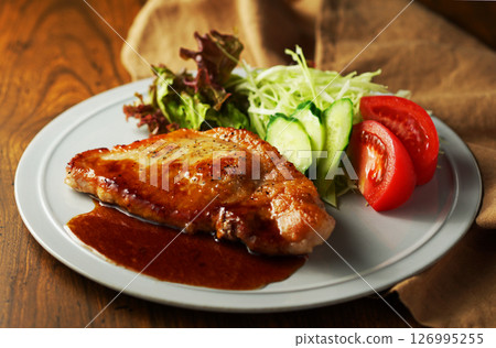 Tonteki(炒豬肉) Tonteki(炒豬肉) 126995255