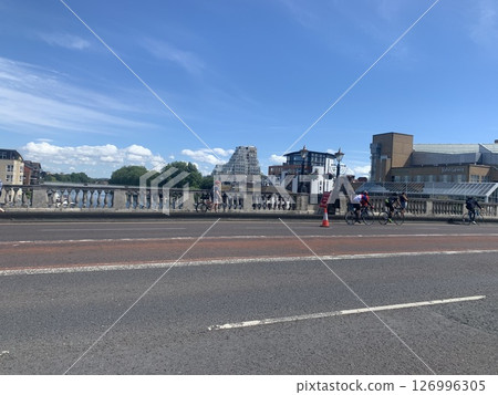 從橋上看到的風景 126996305