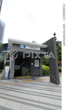 東京地鐵千代田線新御茶水站B2出口增設電梯 東京地鐵千代田線新御茶水站B2出口增設電梯 126996812