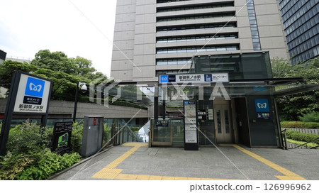 東京地鐵千代田線新御茶水站B3b出口增設電梯 126996962