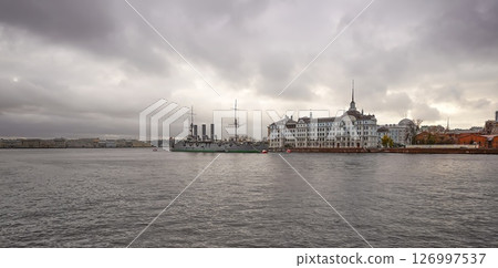 St. Petersburg cruiser Aurora 126997537
