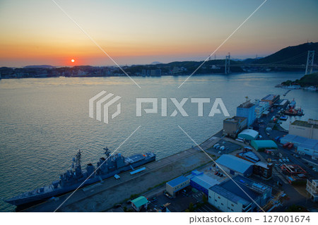 關門海峽、夕陽、護衛艦“澤霧” 關門海峽、夕陽、護衛艦“澤霧” 127001674