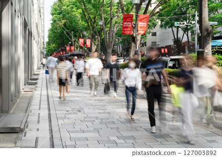 Harajuku Omotesando, Tokyo in early summer Harajuku Omotesando, Tokyo in early summer 127003892