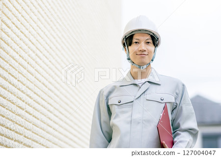 Exterior wall inspection - Male 127004047