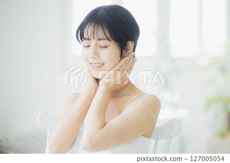 年輕女性的美麗形象 127005054