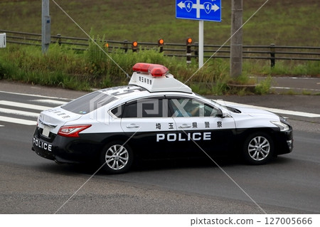 Police car image 127005666