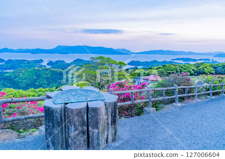(Nagasaki Prefecture) Azaleas and the Kita-Kujukushima Islands at Nagushiyama Park, early morning 127006604