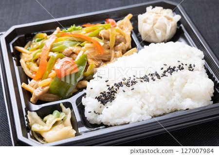 美味的青椒豬肉中式便當 127007984
