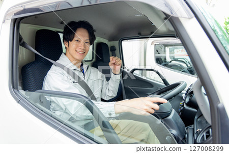卡車上的工人 127008299