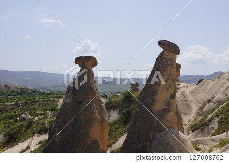 土耳其卡帕多西亞的三姊妹岩 127008762
