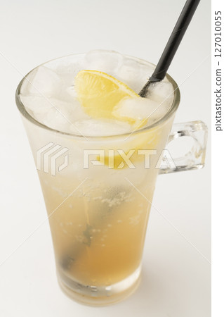 Cold ginger ale made with ginger syrup 127010055