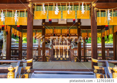 [Kyoto Scenery] Go-o Shrine: The strong guardian deity of your legs and hips 127010835