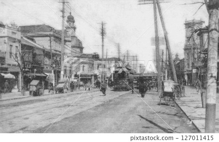 Old photo taken 1907-1918, Ginza Chuo-dori, Tokyo, near Ginza 4-chome 127011415
