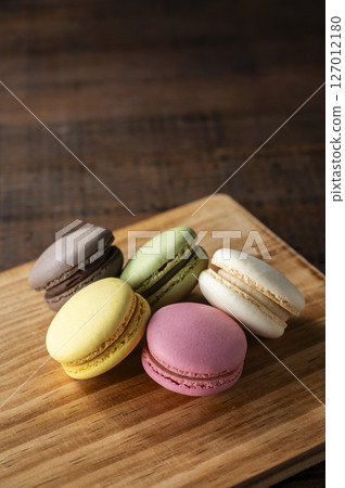 Colorful macaroons 127012180