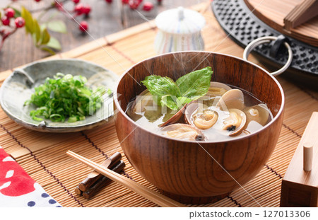 Clam miso soup Clam miso soup 127013306