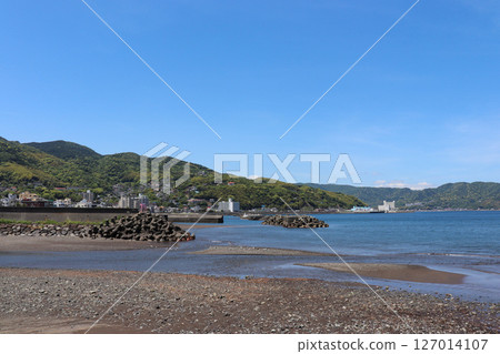 Sagami Bay near Ito Port (Ito City, Shizuoka Prefecture) Sagami Bay near Ito Port (Ito City, Shizuoka Prefecture) 127014107