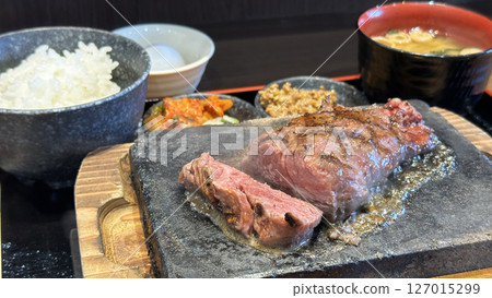 Restaurant menu (cut skirt steak) Restaurant menu (cut skirt steak) 127015299