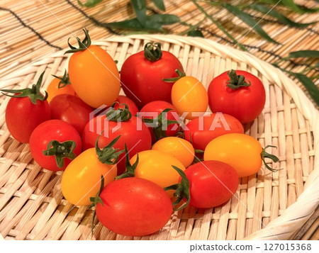 Multicolored mini tomatoes 127015368