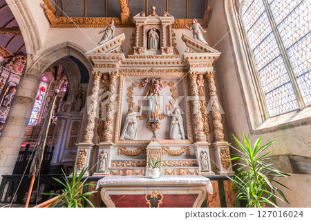 Parish close church of Bodilis, finistere, brittany, france 127016024