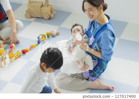 托兒所和男托兒所教師 托兒所和男托兒所教師 127017400