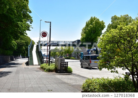 Nagoya City: National Route 19 and Jingu 1-chome Pedestrian Bridge in Atsuta Ward Nagoya City: National Route 19 and Jingu 1-chome Pedestrian Bridge in Atsuta Ward 127018368