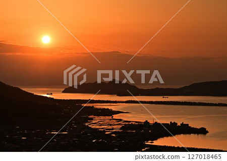 Amanohashidate and the sunrise 127018465