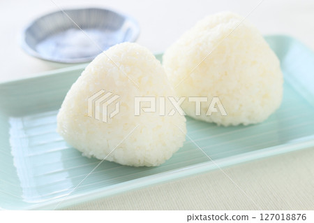 Simple is best! Salted rice ball Simple is best! Salted rice ball 127018876