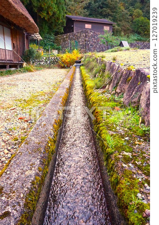 賓館 清水水道 荻町合掌村 世界遺產 白川鄉茅草屋 賓館 清水水道 荻町合掌村 世界遺產 白川鄉茅草屋 127019239