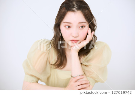 擁有健康肌膚、自然美麗的女性 127019742