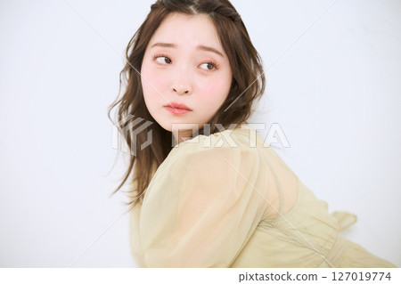 擁有健康肌膚、自然美麗的女性 127019774